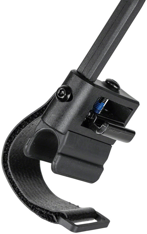 Load image into Gallery viewer, Topeak Tetrafender R1 Front Fender - Fits Up To 650/700 x 32 Road Tire Black