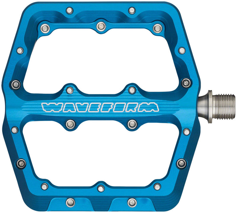 Load image into Gallery viewer, Wolf Tooth Waveform Pedals - Blue Large