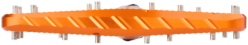 Load image into Gallery viewer, Wolf Tooth Ripsaw Aluminum Pedals - Platform Aluminum 9/16" Black Orange