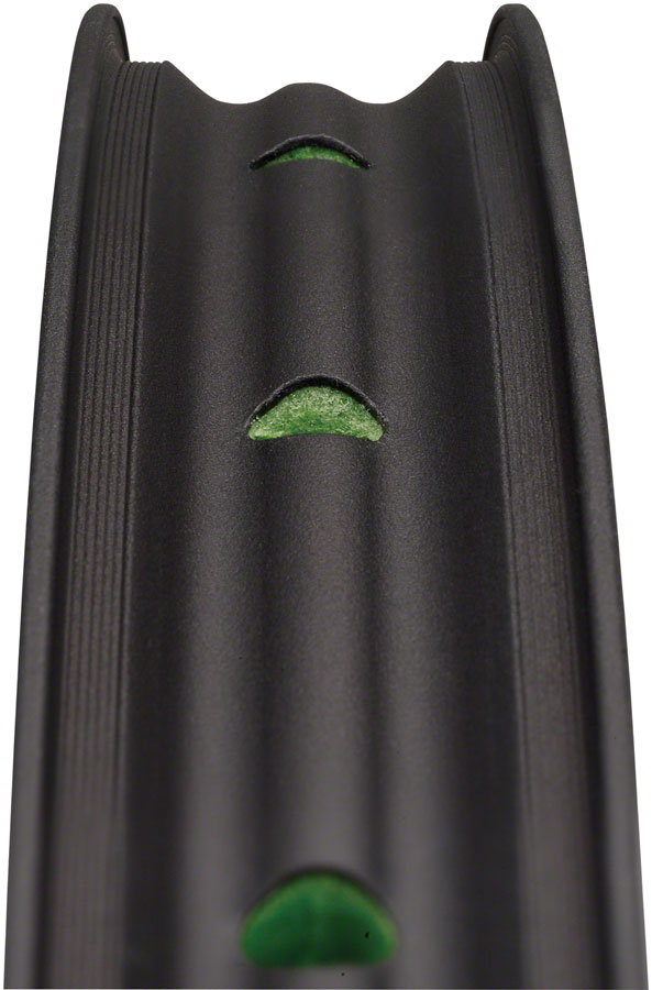 Load image into Gallery viewer, Spank 350 Vibrocore Rim - 27.5" Disc Black 32H