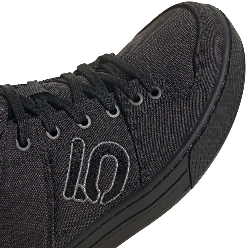 Load image into Gallery viewer, Five Ten Freerider Canvas Flat Shoes - Men's Core BLK/DGH Solid Gray/Gray Five 13