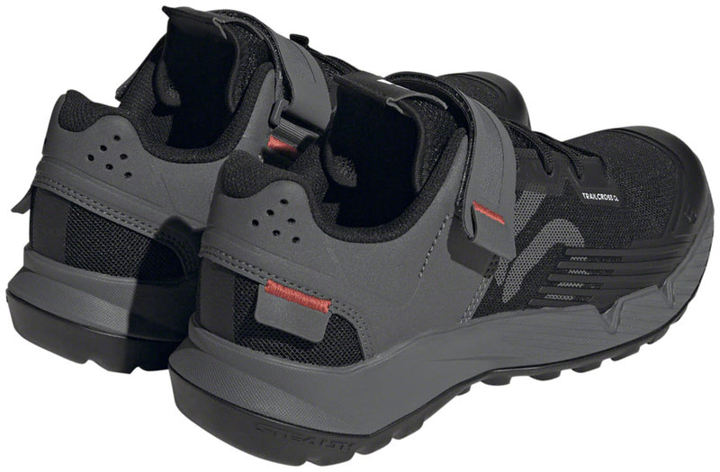 Load image into Gallery viewer, Five Ten Trailcross Mountain Clipless Shoes - Women's Core BLK/Gray Three/Red 10.5