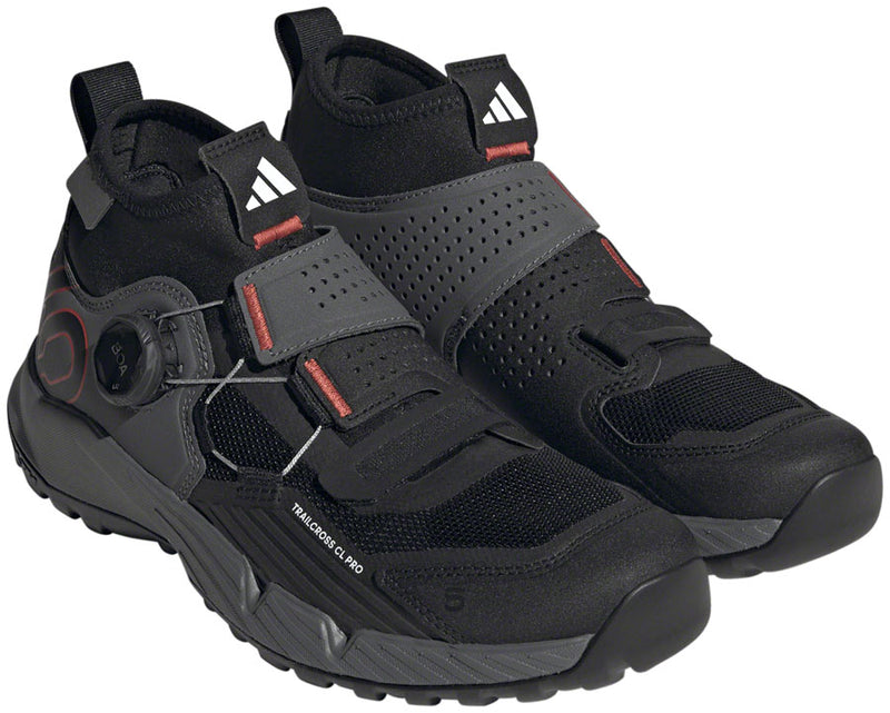 Load image into Gallery viewer, Five Ten Trailcross Pro Mountain Clipless Shoes - Womens Gray Five/Core BLK/Red 7.5
