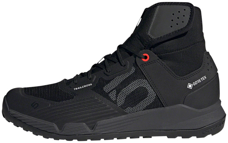 Load image into Gallery viewer, Five Ten Trailcross GTX Flat Shoes - Men's Core BLK / DGH Solid Gray / FTWR White 10.5