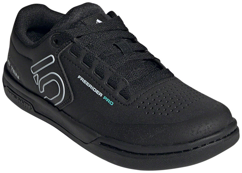 Load image into Gallery viewer, Five Ten Freerider Pro Flat Shoes - Women's Core BLK / Crystal White / Acid Mint 10.5