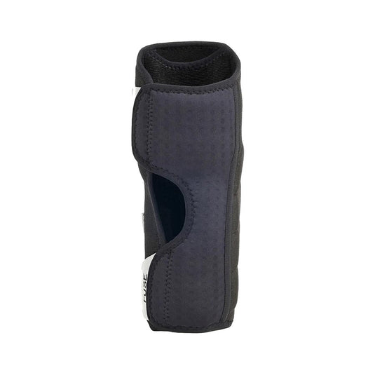 Fuse ALPHA PRO Shin Guard Black L Pair