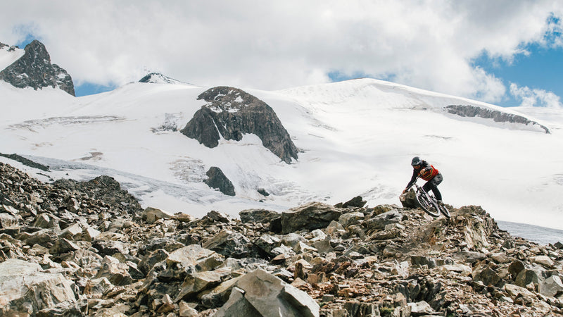 Load image into Gallery viewer, Santa Cruz Nomad X0 AXS RSV E-Bike
