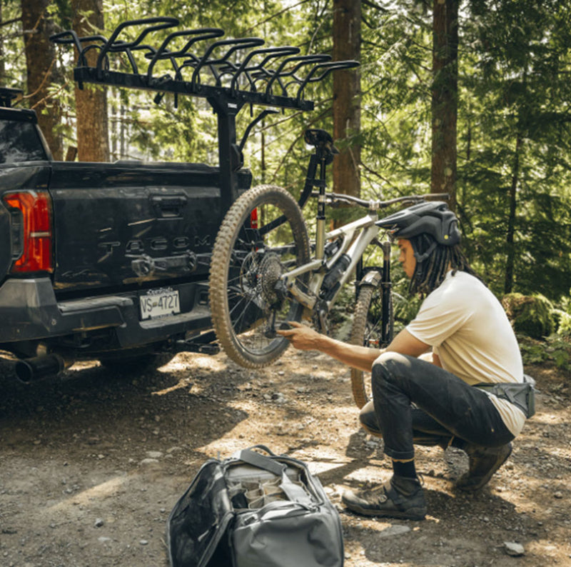 Load image into Gallery viewer, Thule ReVert Bike Repair Holder Work Stand

