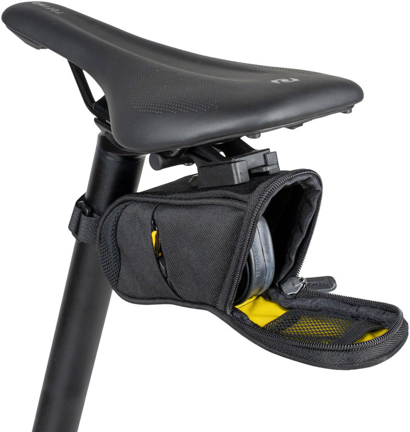 Load image into Gallery viewer, Topeak Aero Wedge Pack DX Seat Bag - Black Small
