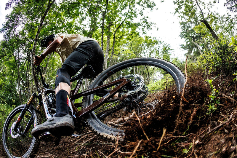 Load image into Gallery viewer, Santa Cruz Bronson X0 AXS
