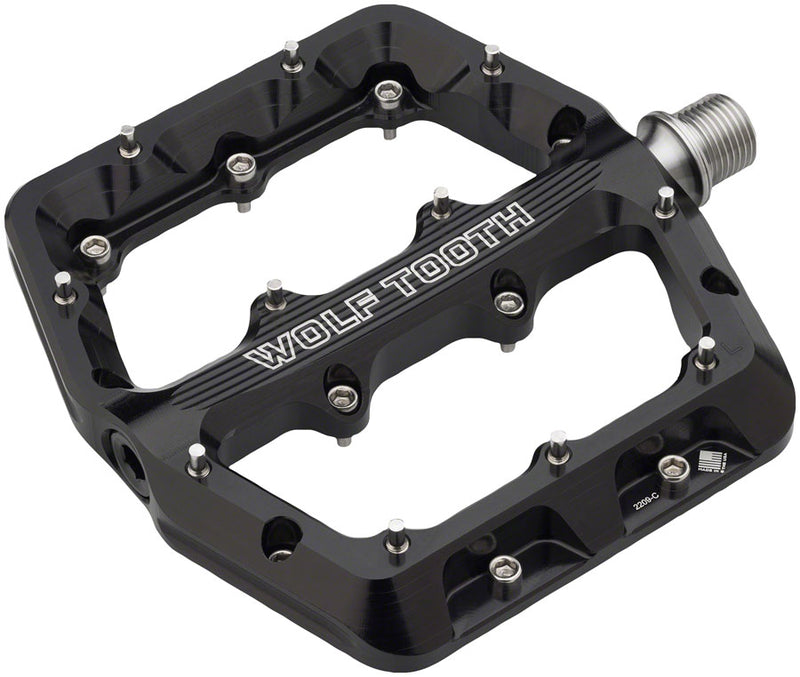 Load image into Gallery viewer, Wolf Tooth Waveform Pedals - Black Large
