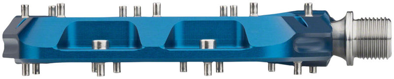 Load image into Gallery viewer, Wolf Tooth Waveform Pedals - Blue Large
