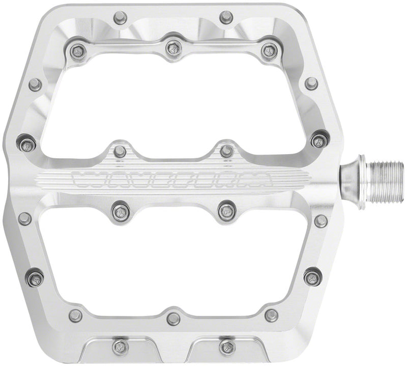 Load image into Gallery viewer, Wolf Tooth Waveform Pedals - Silver Small
