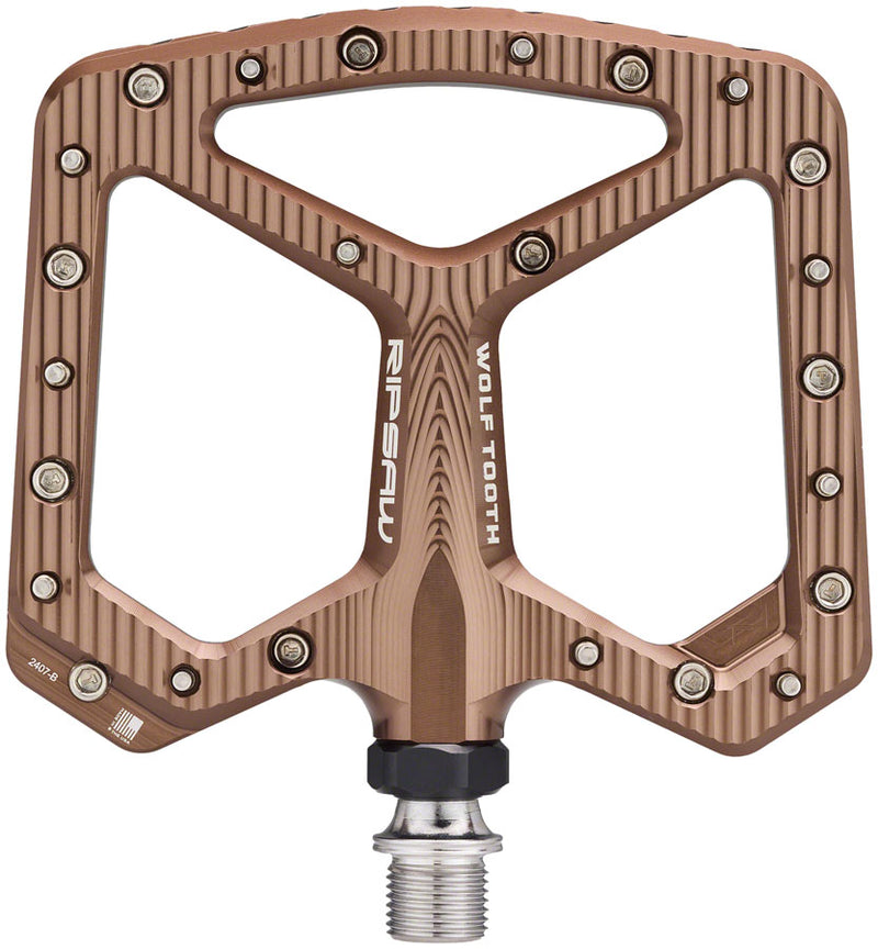 Load image into Gallery viewer, Wolf Tooth Ripsaw Aluminum Pedals - Platform Aluminum 9/16" Black Espresso
