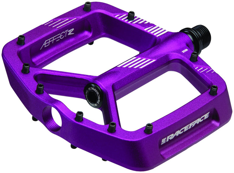 Load image into Gallery viewer, RaceFace Aeffect R Pedals - Platform Aluminum 9/16" Purple
