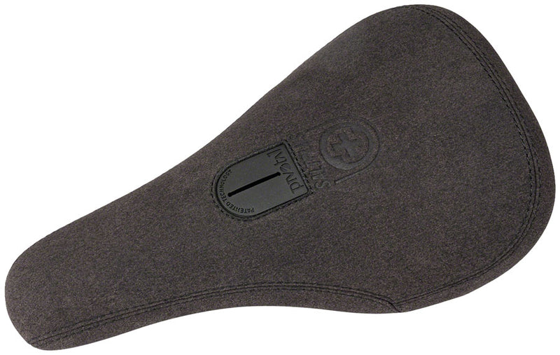 Load image into Gallery viewer, Salt Plus Pivotal BMX Seat - Black Short
