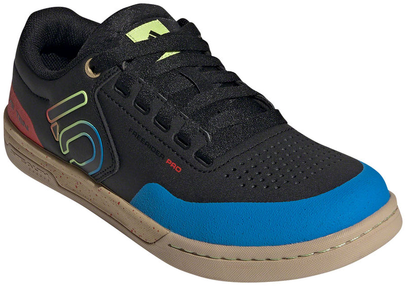 Load image into Gallery viewer, Five Ten Freerider Pro Flat Shoes - Men's Core Black/Carbon/Wonder White 8.5
