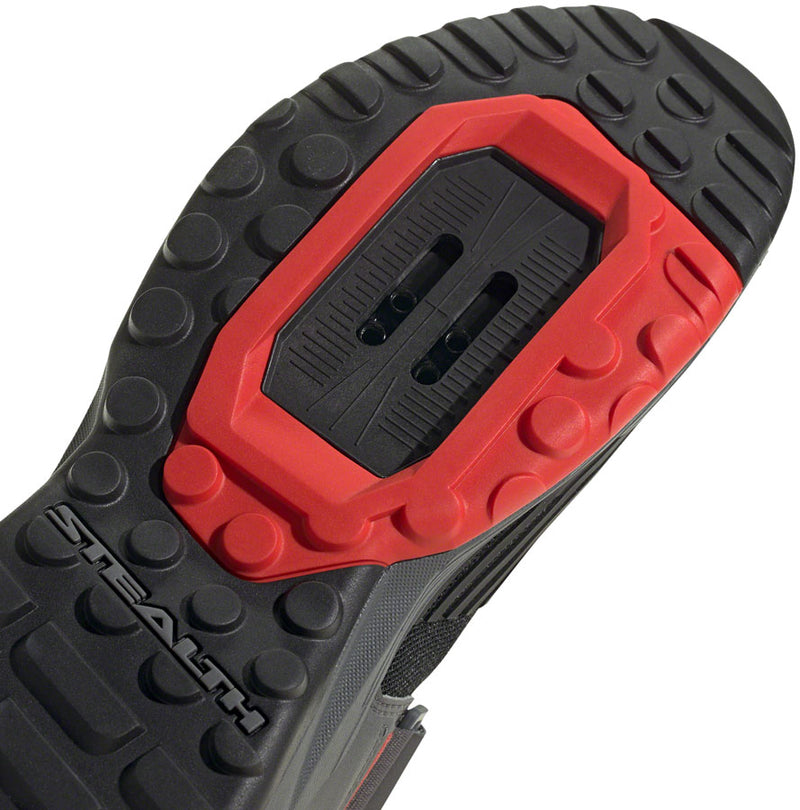 Load image into Gallery viewer, Five Ten Trailcross Mountain Clipless Shoes - Women's Core BLK/Gray Three/Red 10
