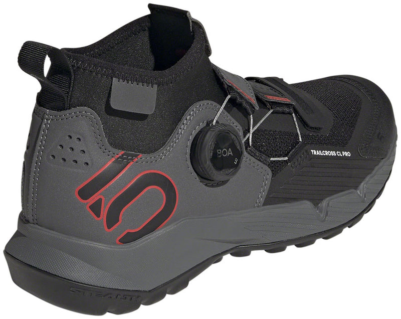 Load image into Gallery viewer, Five Ten Trailcross Pro Mountain Clipless Shoes - Women's Gray/Black/Red 7.5
