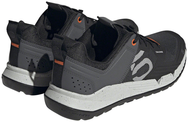 Load image into Gallery viewer, Five Ten Trailcross XT Flat Shoes - Men's Core BLK/Ftwr White/Gray Six 10.5
