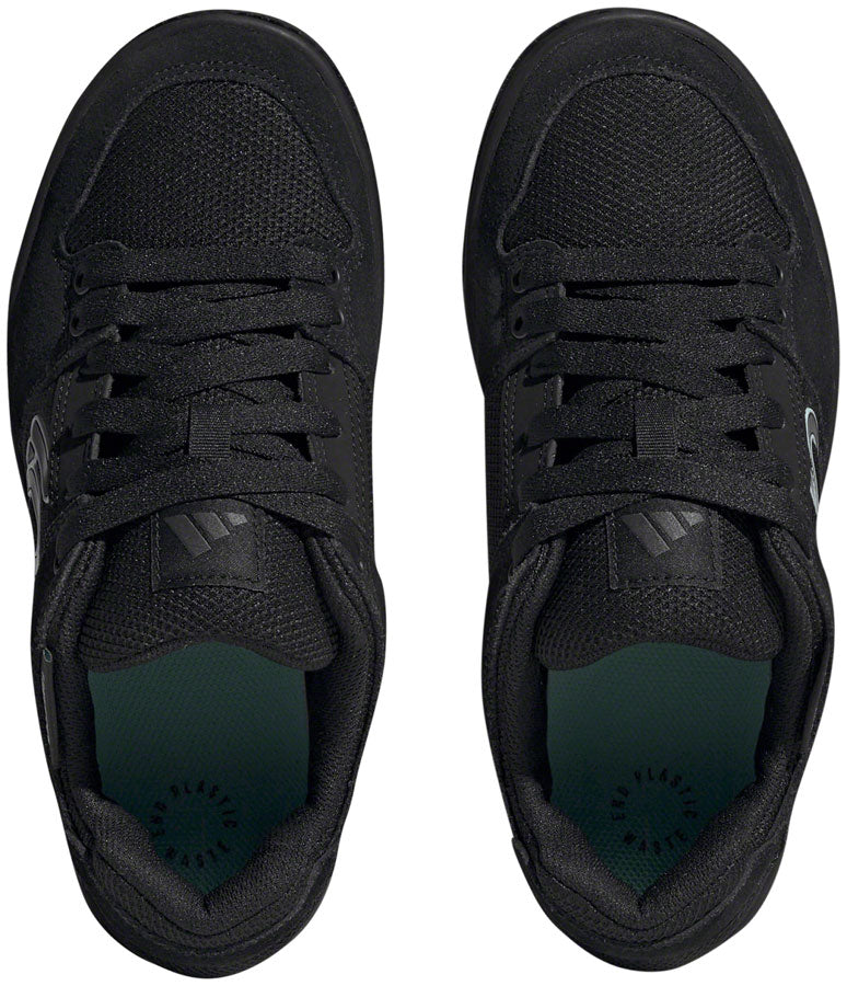 Load image into Gallery viewer, Five Ten Freerider Flat Shoes - Women's Core Black/Core Black/Gray Six 6
