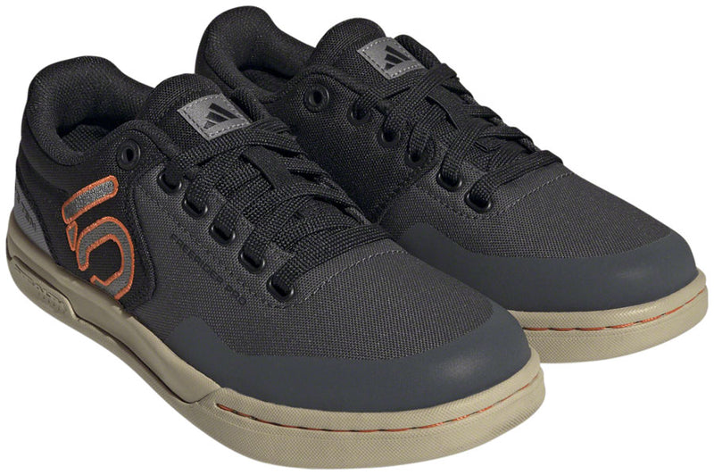 Load image into Gallery viewer, Five Ten Freerider Pro Canvas Flat Shoes - Women's Gray Six/Gray Four/Impact Orange 8.5
