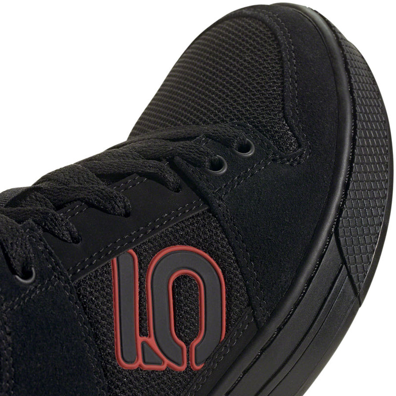 Load image into Gallery viewer, Five Ten Freerider Flat Shoes - Men's Core Black/Red/Gray Five 13
