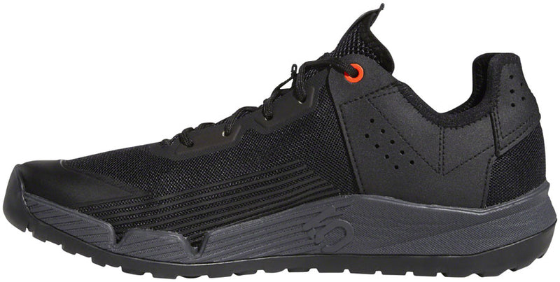 Load image into Gallery viewer, Five Ten Trailcross LT Flat Shoes - Men's Core BLK / Gray Two / Solar Red 10.5
