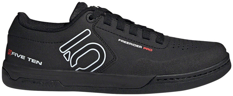 Load image into Gallery viewer, Five Ten Freerider Pro Flat Shoes - Men's Core BLK / Cloud White / Cloud White 7
