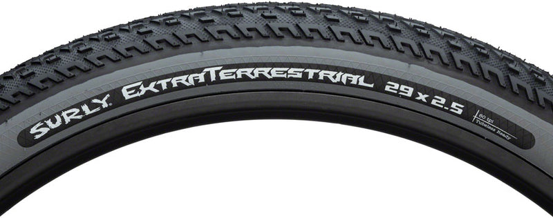 Load image into Gallery viewer, Surly ExtraTerrestrial Tire - 29 x 2.5 Tubeless Folding Black/Slate 60tpi
